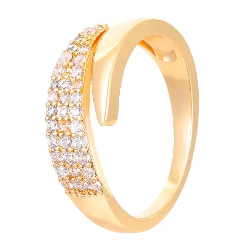 Ring with Sparkling Cubic Synthetic Zirconia